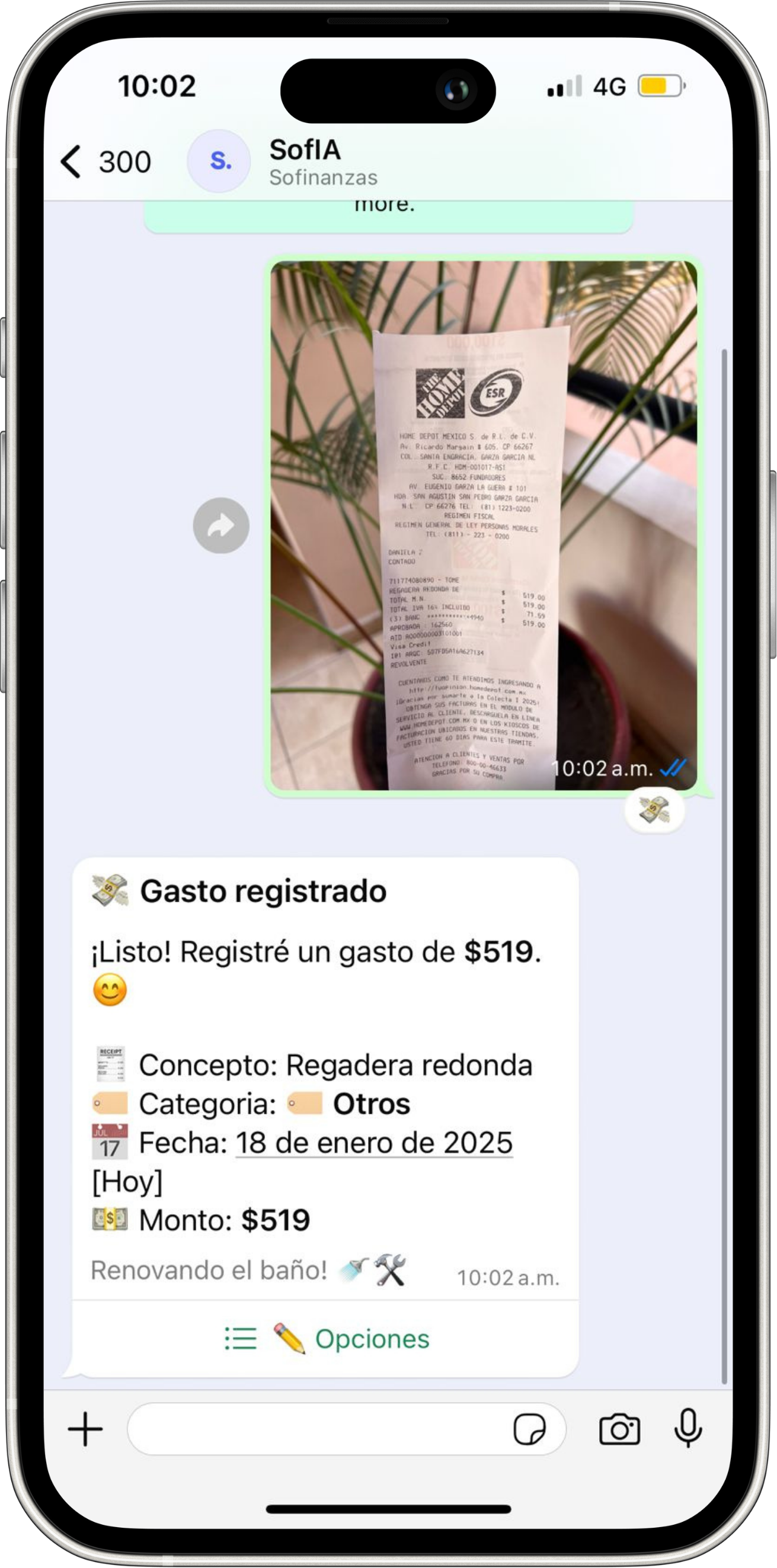 SofIA en el chat de WhatsApp, el usuario registra un gasto por nota de voz